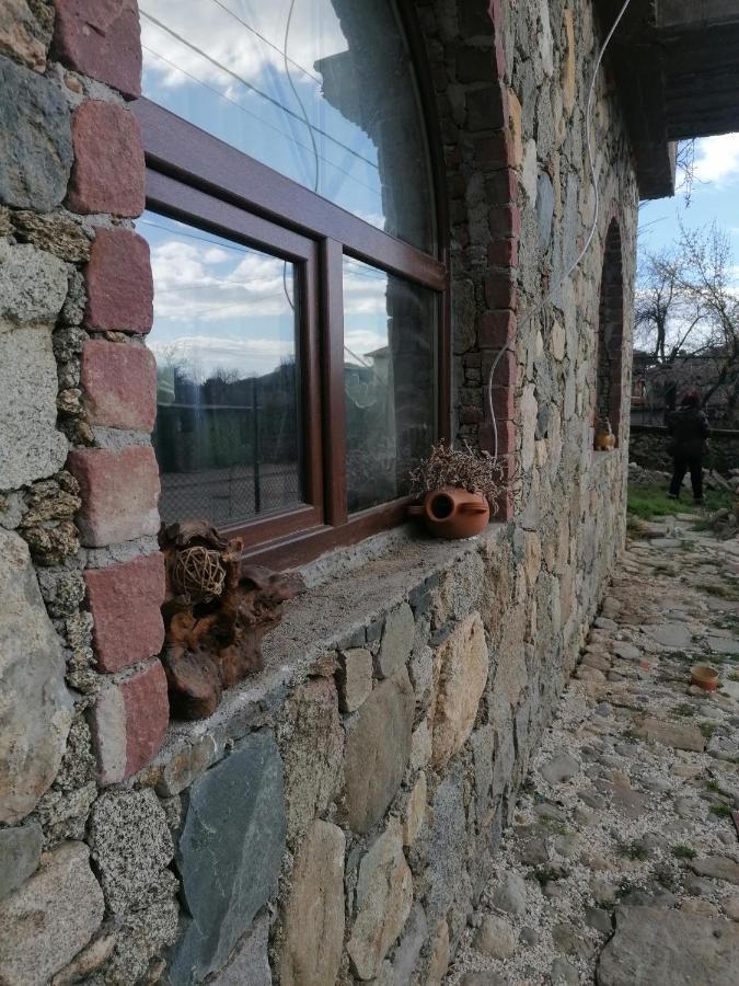 Лилянината Къща Villa Kalofer Exteriör bild