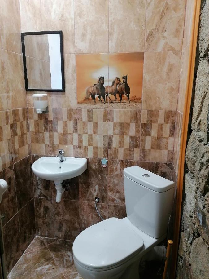 Лилянината Къща Villa Kalofer Exteriör bild
