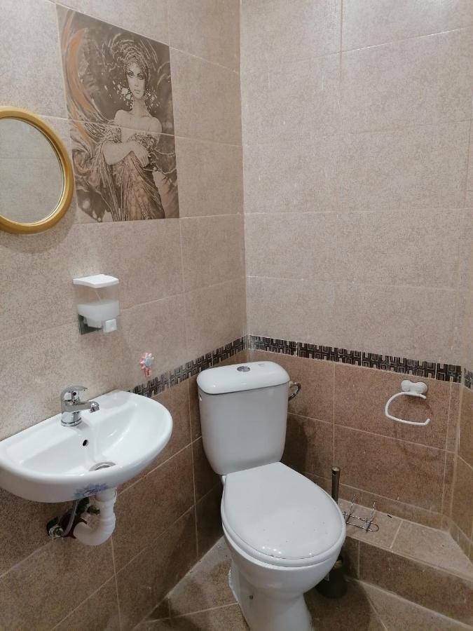 Лилянината Къща Villa Kalofer Exteriör bild